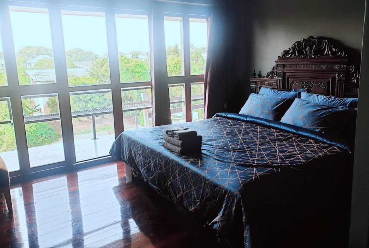 Baan Mae Khian Riverside Homestay Phra Nakhon Si Ayutthaya Buitenkant foto