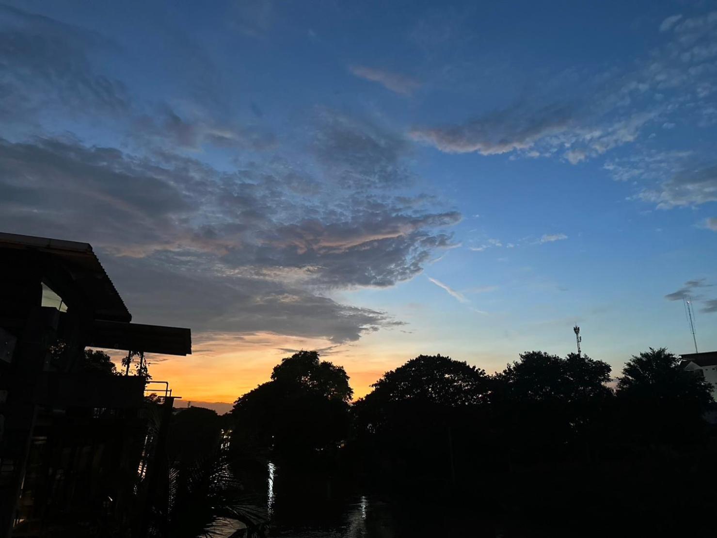 Baan Mae Khian Riverside Homestay Phra Nakhon Si Ayutthaya Buitenkant foto