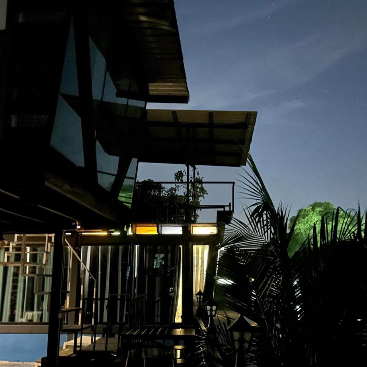 Baan Mae Khian Riverside Homestay Phra Nakhon Si Ayutthaya Buitenkant foto